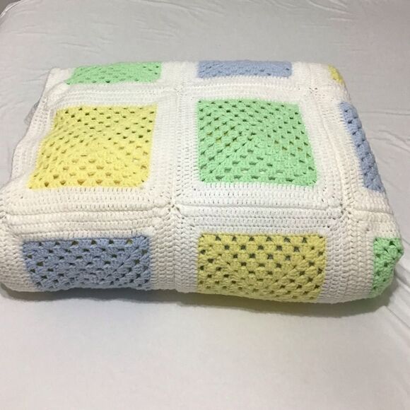 Hand Crafted Crochet Granny Squares Style Quilt - Picture 6 of 9